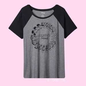 Torrid Disney Mickey & Friends Raglan Top – Grey – Size 5